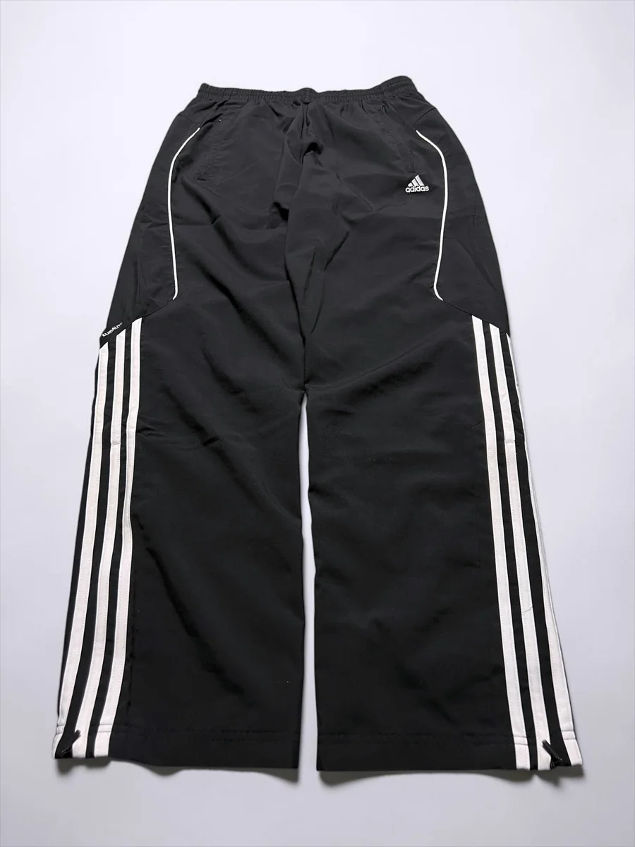Dunkle Vintage-Trackpants aus der Dripzone-Auswahl