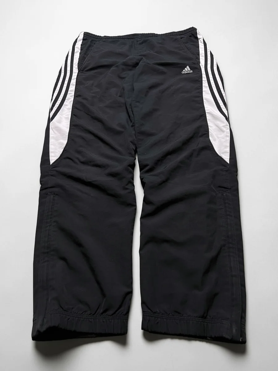 Dunkle Vintage-Trackpants aus der Dripzone-Auswahl