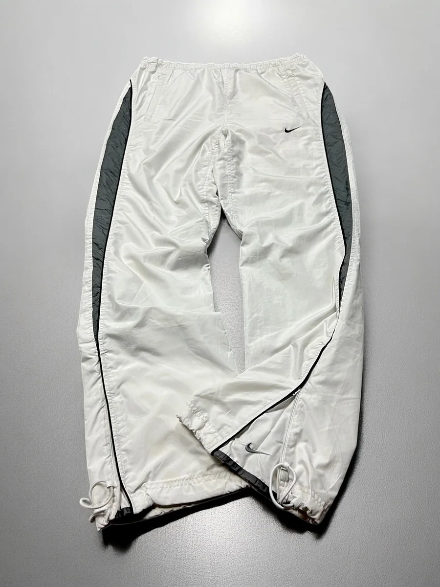Helle Vintage-Trackpants aus der Dripzone-Auswahl