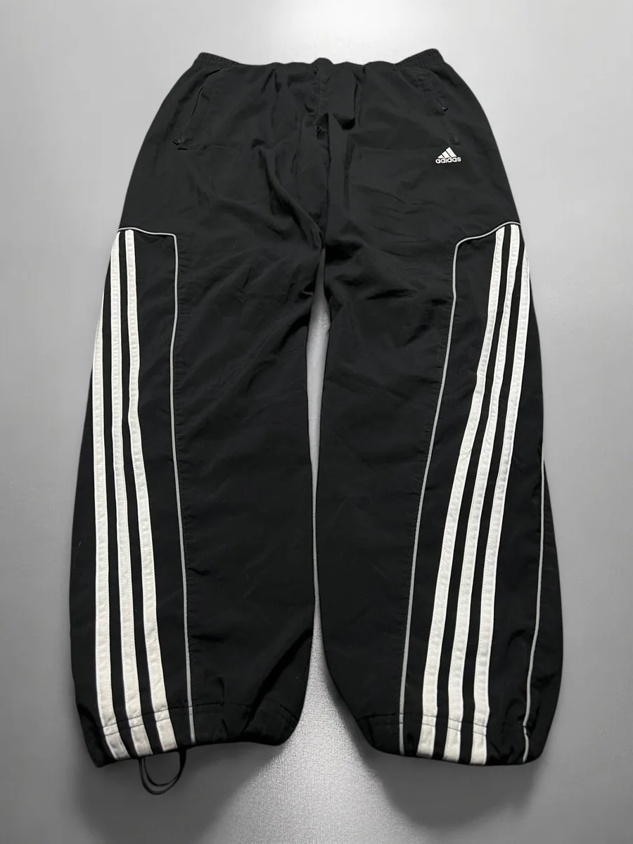Dunkle Vintage-Trackpants aus der Dripzone-Auswahl