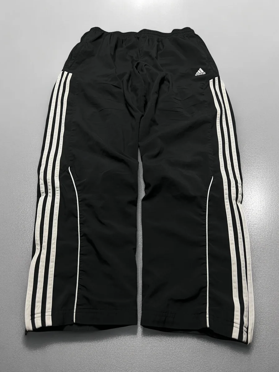 Dunkle Vintage-Trackpants aus der Dripzone-Auswahl