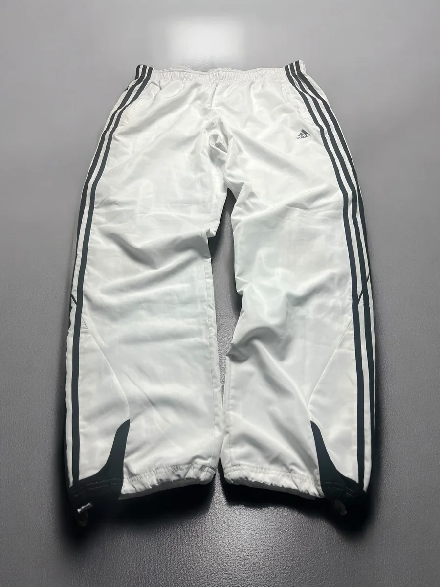 Helle Vintage-Trackpants aus der Dripzone-Auswahl